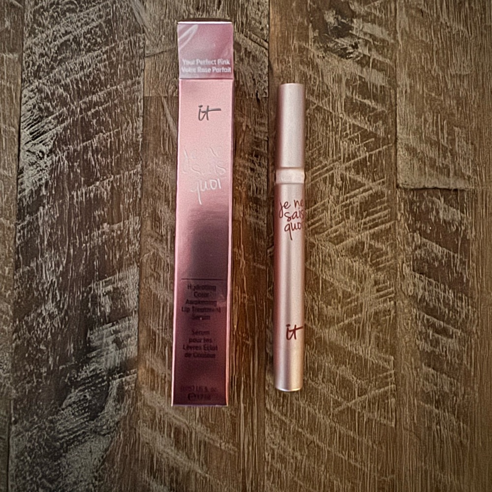 JE NE SAIS QUOI LIP SERUM, iT COSMETICS